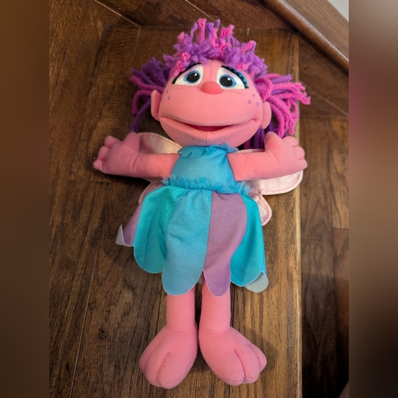 Sesame Street Talking Abby Cadabby 12 inches - Picture 6 of 7